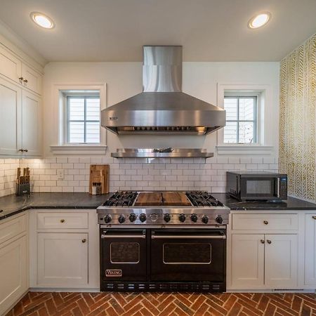 فيلا The Walton House - Historic 3Bd 2 5Ba With Parking ساحة كينيت المظهر الخارجي الصورة