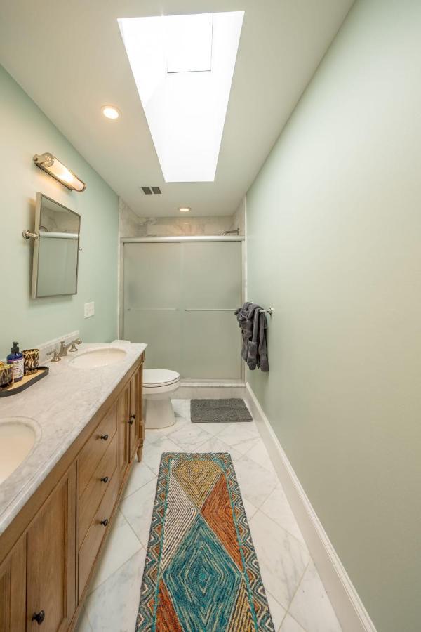 فيلا The Walton House - Historic 3Bd 2 5Ba With Parking ساحة كينيت المظهر الخارجي الصورة